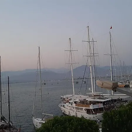 Yacht Blue House - * Φετιγιέ